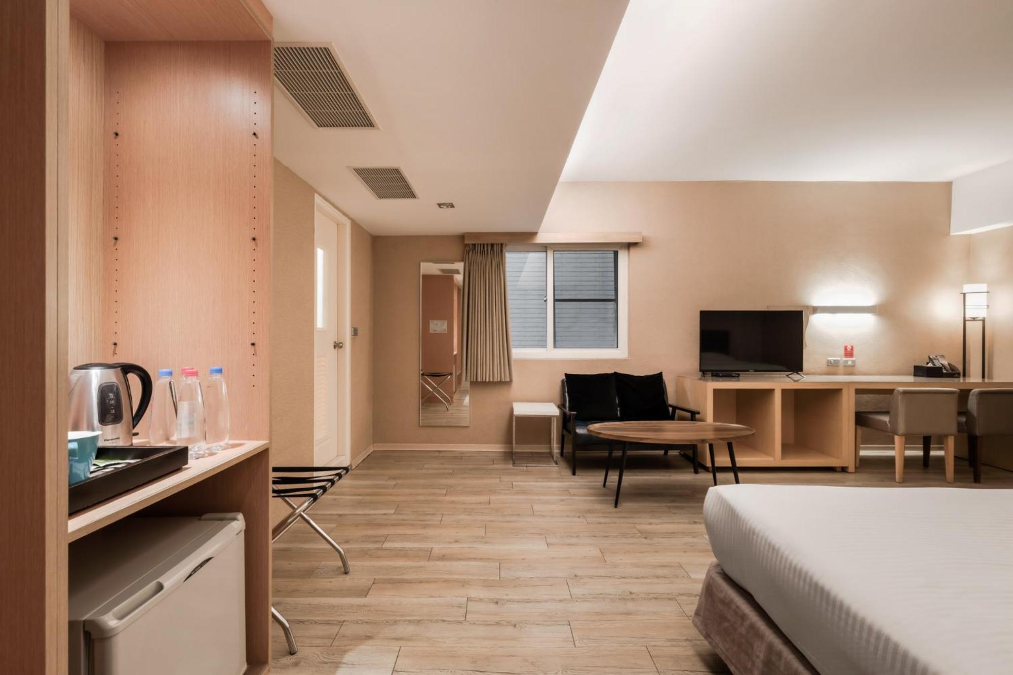 The Riverside Hotel Esthetics Kaohsiung Eksteriør billede